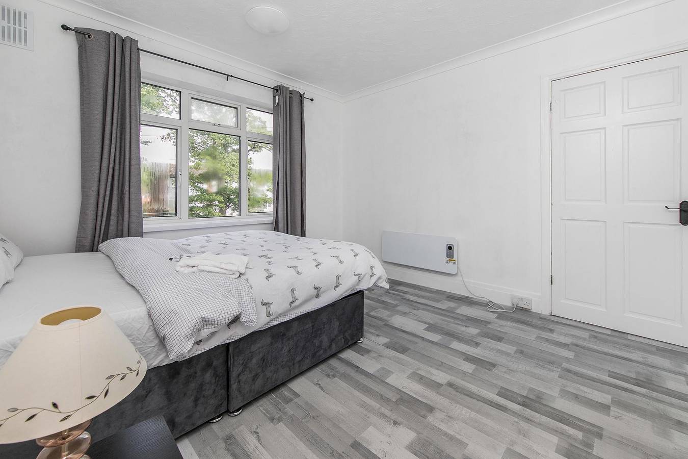 House - Sleeps 10 - Parking - Garden in Colchester, Essex