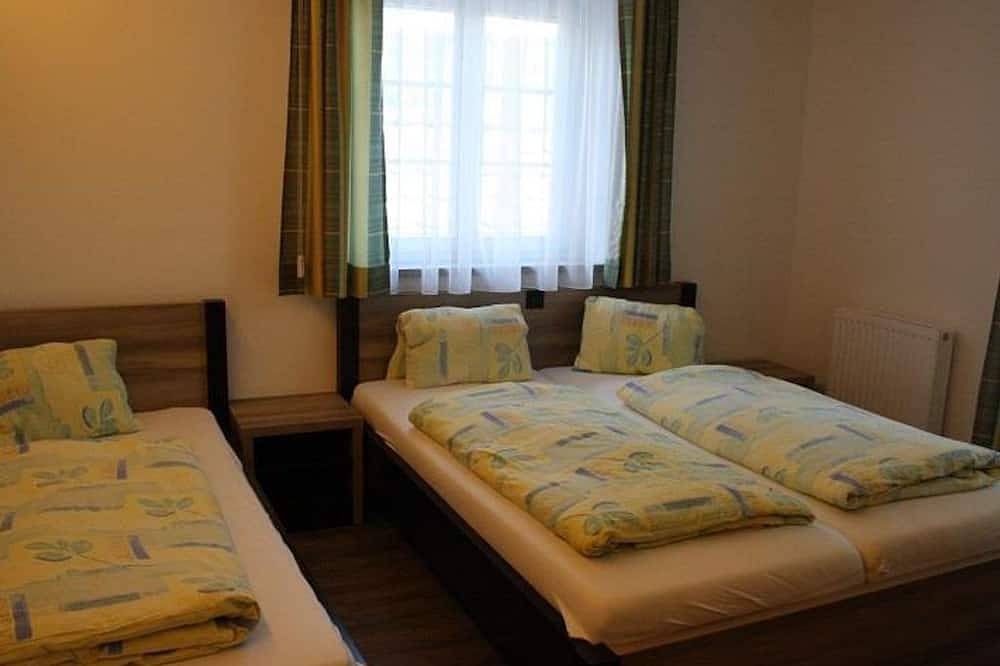 Einbettzimmer - Gasthof Betenmacher in Salzkammergut-Berge, Thalgau