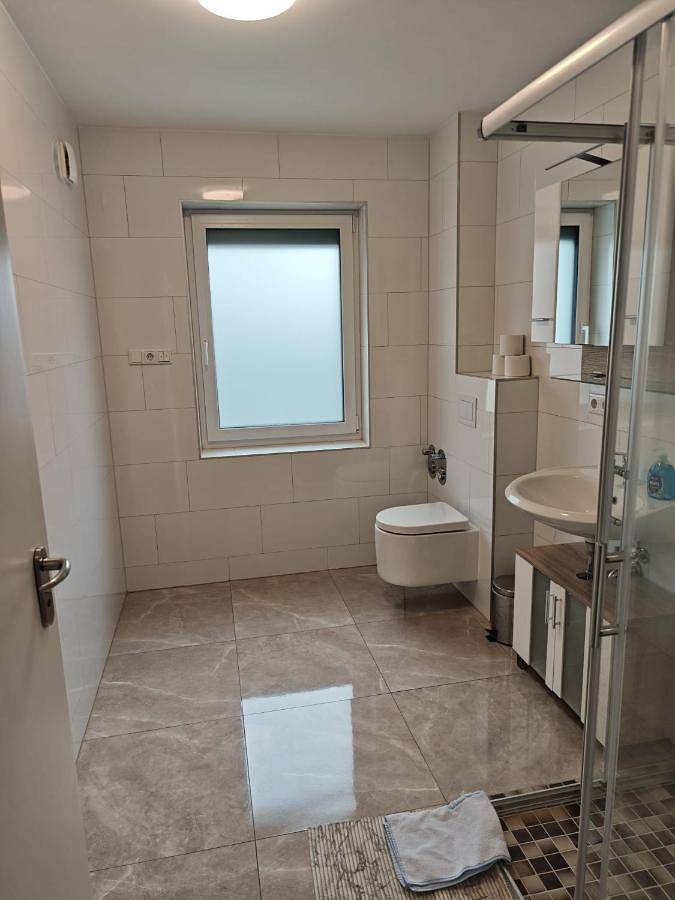 Ferienwohnung für 2 Personen, mit Terrasse und Garten sowie Ausblick in Blomberg - 4
