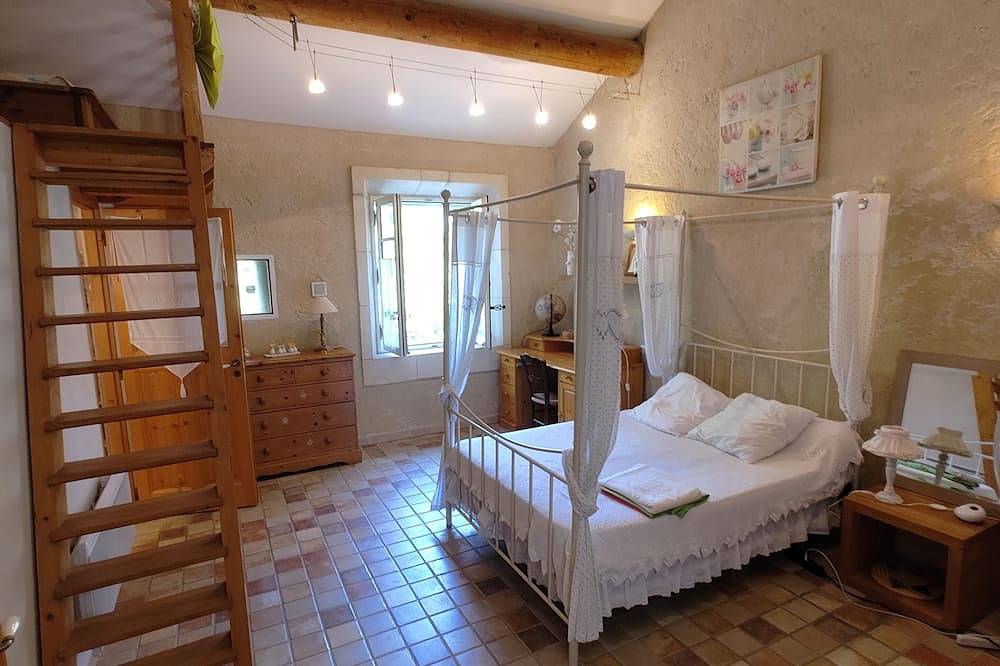 House 70 m2 in Fontvieille Provence with garden for 6 people in Fontvieille, Arles region
