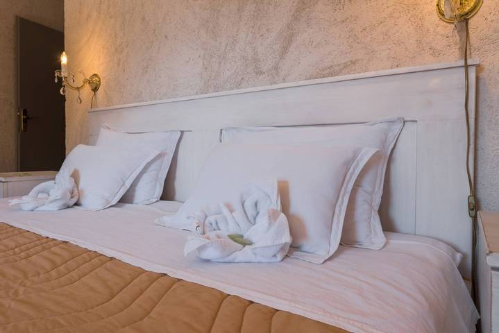 Villa pour 10 personnes, avec terrasse et jardin, animaux acceptés à Bol - 2
