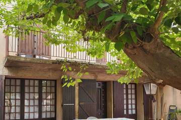 Gîte pour 6 personnes, avec jardin, animaux acceptés à Miramas