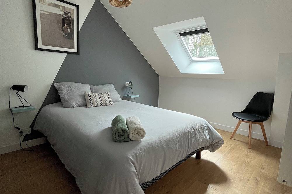 Maison Bretonne Rénovée à 20 min des Plages, Parking Privé in Grand-Champ, Vannes region