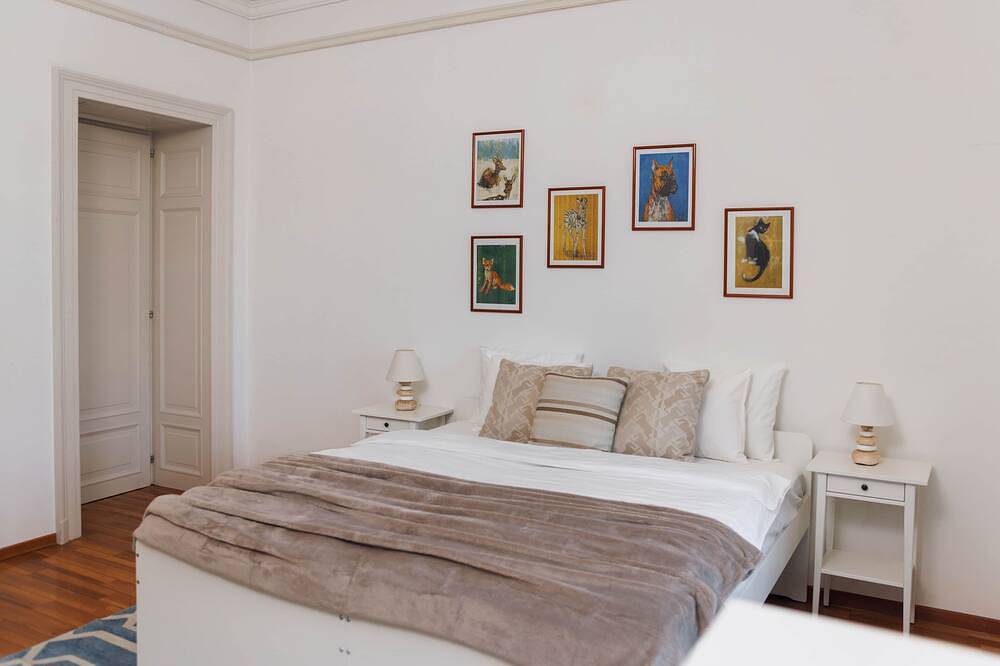 Entire apartment, Riviera Escape in Montreux, Lake Geneva