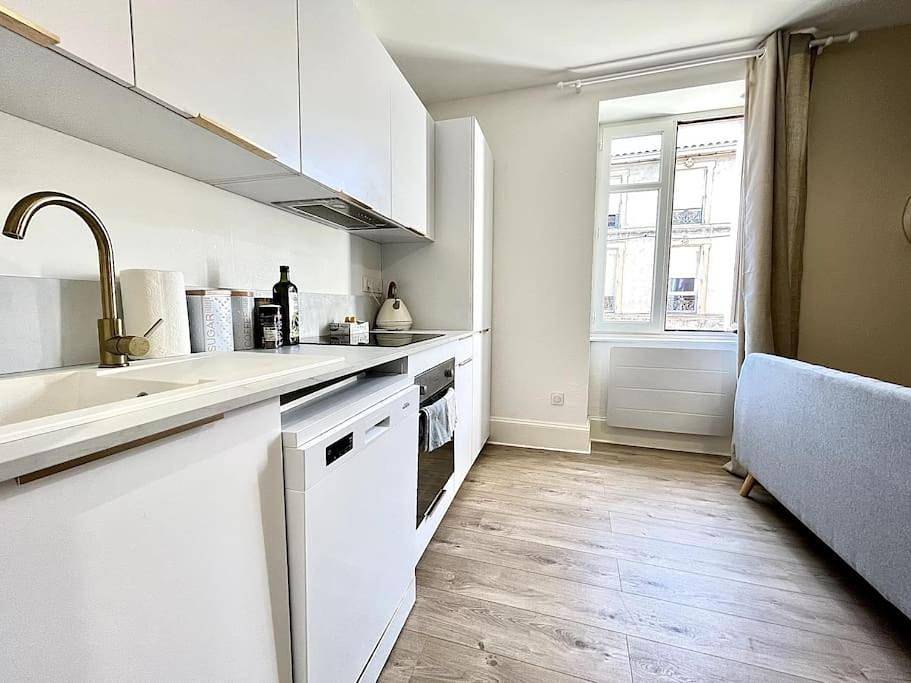 Appartement entier, One-Bedroom Apartment in Bourg-de-Péage, Région de Valence