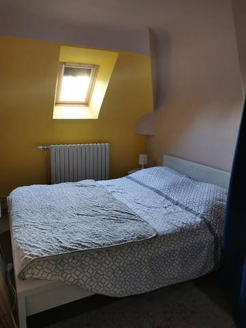 Chambre d’hôte pour 2 personnes, avec vue à Montbizot