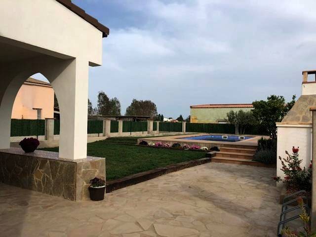 Casa rural para 9 personas, con piscina para niños y vistas además de jardín y piscina en San Jaime de Enveija - 4