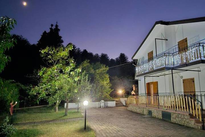 Location de vacances pour 11 personnes, avec jardin et vue à San Giovanni in Fiore - 3