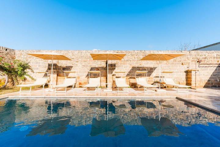 Location de vacances pour 2 personnes, avec vue et piscine ainsi que jardin et terrasse à Copertino - 3