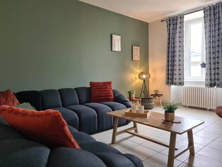 Location de vacances pour 5 personnes, avec vue ainsi que terrasse et jardin à Saint-Malô-du-Bois