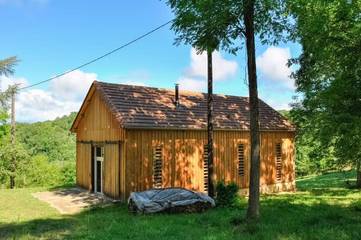 Gîte pour 4 personnes, avec jardin et terrasse à Limeuil