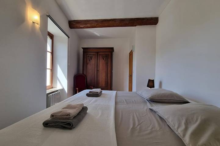 Location de vacances pour 8 personnes, avec terrasse, animaux acceptés à Aigues-Vives (Hérault) - 3