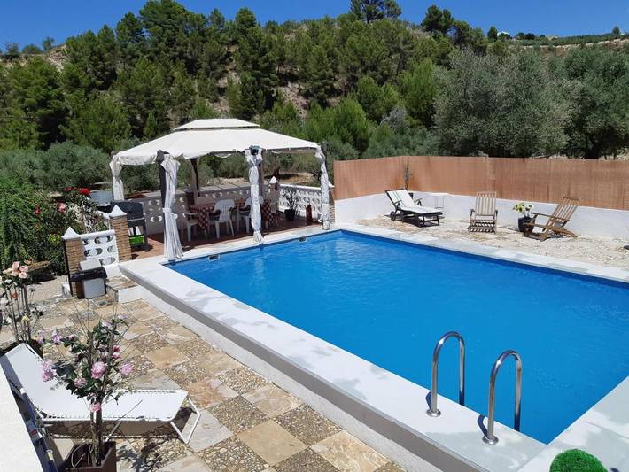 Apartamento de vacaciones para 3 personas, con vistas además de piscina y jardín, Se admiten mascotas - 1