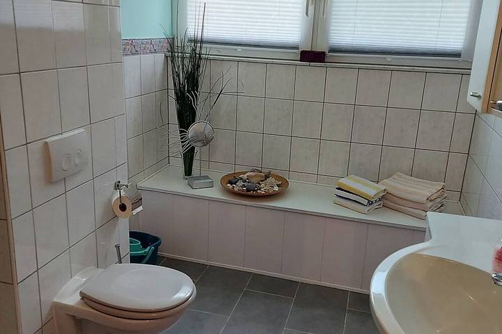 Ganze Wohnung, Ferienwohnung Spatzennest - Rosenhof Ferienwohnungen in Bergen auf Rügen, Bergen auf Rügen und Umgebung