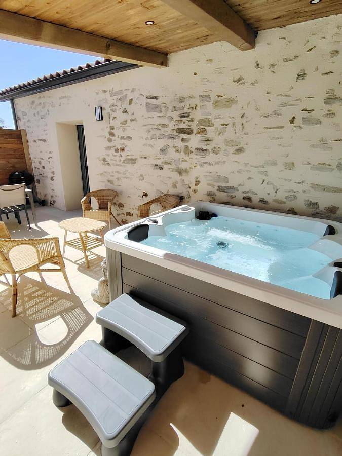 Appartement entier, La Vie En Gîte (La Grange & Spa) in Sainte-Florence (Vendée), Vallée de la Loire