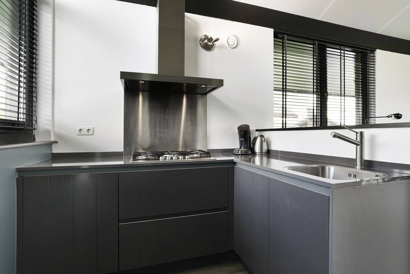 Bungalow für 4 Personen mit Terrasse in Friesland