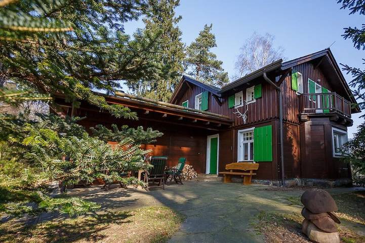 Ferienhaus für 10 Personen, mit Sauna und Balkon sowie Garten in Bad Schandau