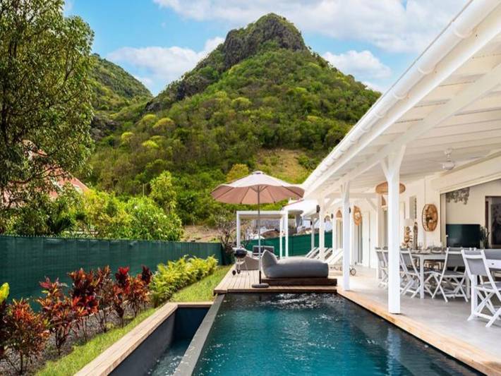 Location de vacances pour 6 personnes, avec piscine et jardin, adapté aux familles en Guadeloupe