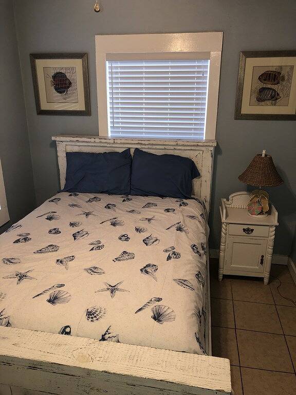 Cabin for 6 Guests in Emerald Coast, Florida Panhandle