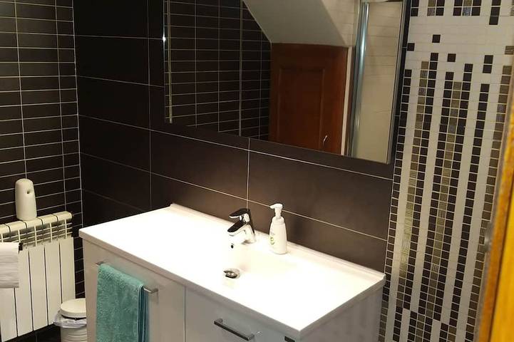Ganze Wohnung, Modernes Apartment in erster Linie in Sant Llorenç de Montgai_ Whitehouse_ Lleida in Sant Llorenç de Montgai, Camarasa