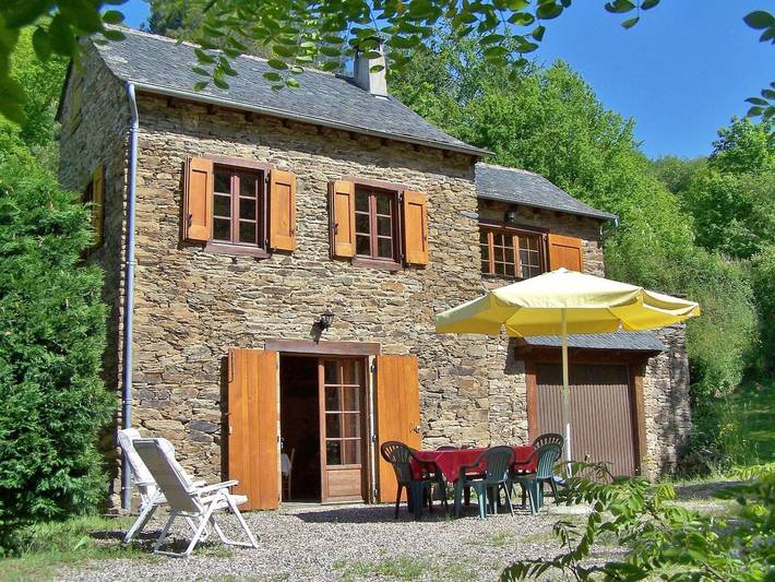 Maison de campagne 'Les Gîtes Du Mas Brunet' avec vue montagne, jardin privé et Wi-Fi in Cadix, Région d'Albi