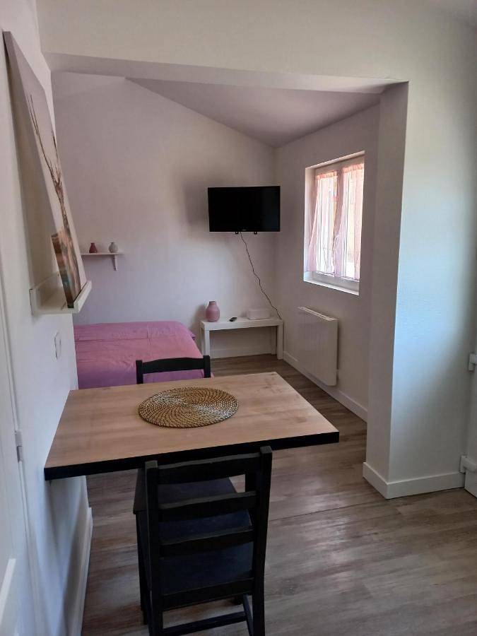 One-Bedroom House in Bourges, Région de Bourges