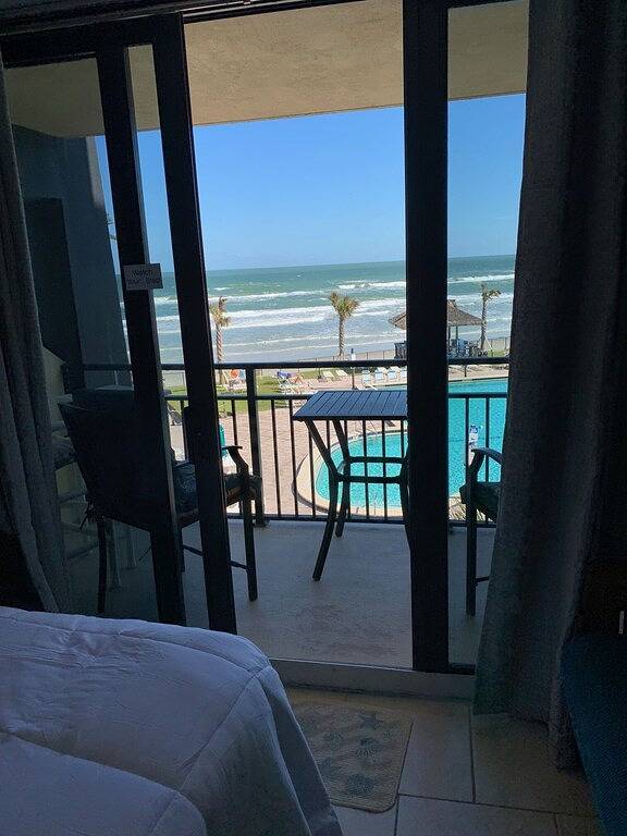 Vacation rental for 4 people, with balcony in Daytona Beach Shores