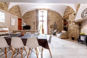 Gîte pour 4 personnes à Roche-Saint-Secret-Béconne