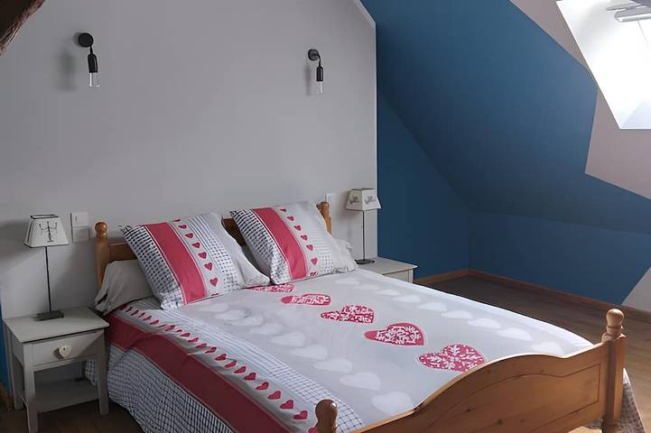 Location de vacances pour 8 personnes, avec Terrasse ainsi que Jardin et Piscine à Magny-le-Désert - 3