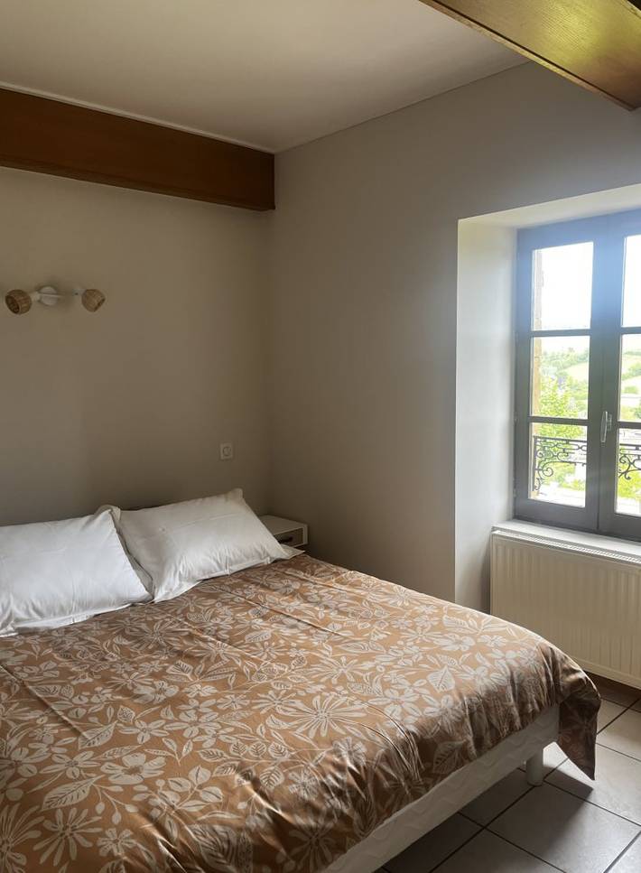 Gîte pour 4 personnes, avec balcon dans Rhône - 2