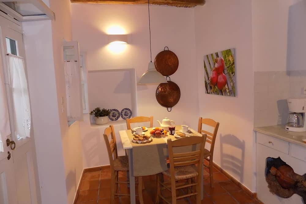 Jasmin Haus im Herzen der Chora von Skyros, bietet Platz für 3 bis 4 Personen in Skyros