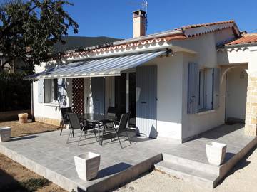 Gîte pour 4 personnes, avec balcon et jardin à Nyons