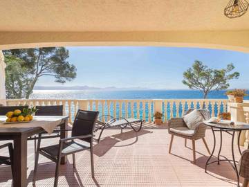 Ferienhaus für 12 Personen, mit Meerblick und Garten in Spanien