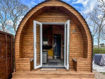Glamping for 2 People in Theddlethorpe St. Helen, Lincolnshire, Photo 2