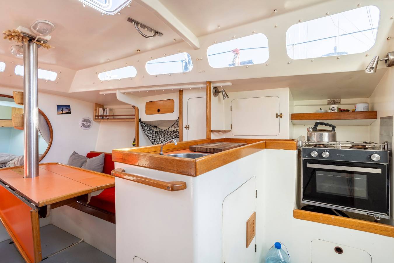 Barco 'Velero Pyman - El Canto de las Velas' con vistas al mar y terraza privada in Iroise