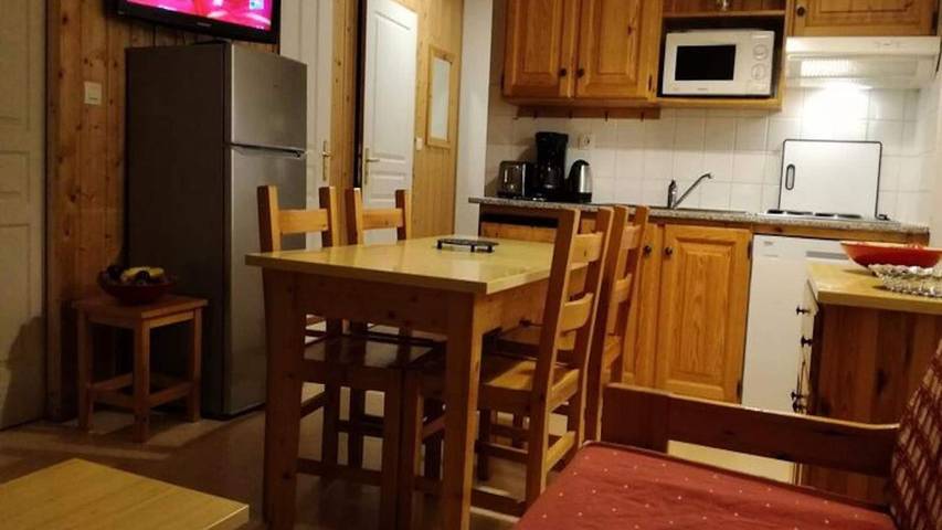 Chalet pour 7 personnes, avec piscine à Saint-Jean-d'Arves - 4