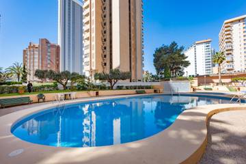 Ferienwohnung für 4 Personen, mit Garten in Benidorm