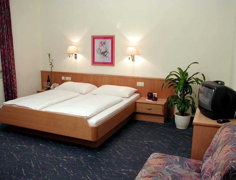 Doppelzimmer mit Dusche, Wc in Südoststeiermark, Halbenrain