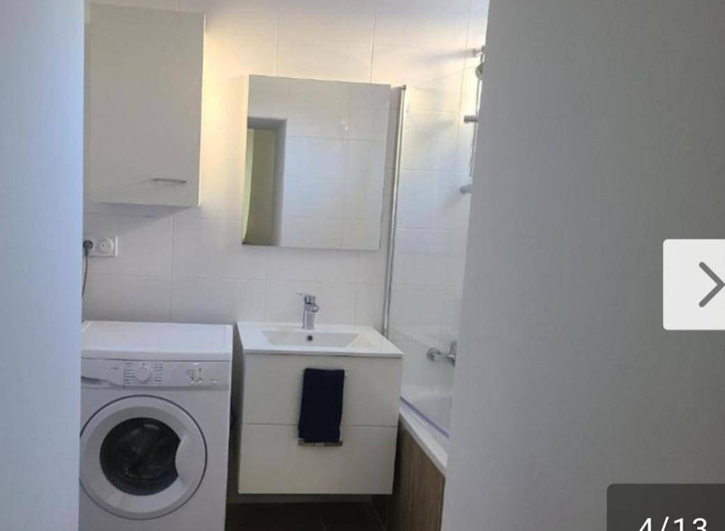 Appartement entier, Two-Bedroom Apartment in Annemasse, Région de Saint-Julien-en-Genevois