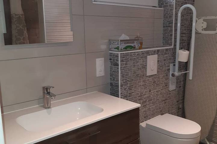 Maison de vacances pour 6 personnes, avec sauna ainsi que jardin et jacuzzi