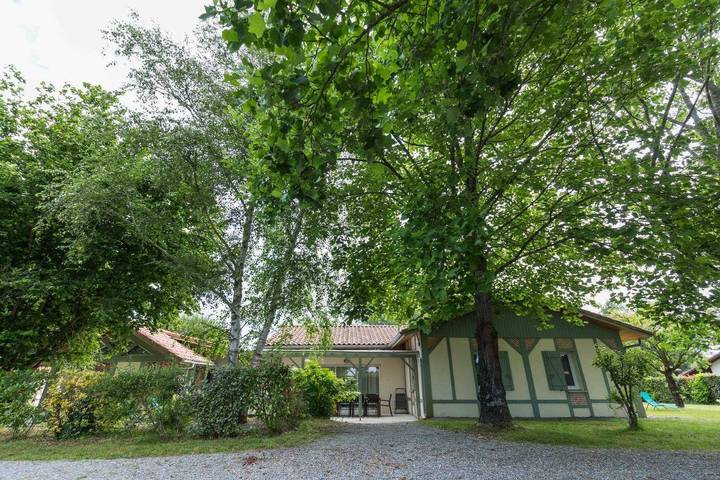 Gîte pour 15 personnes, avec terrasse et jardin dans les Landes - 2