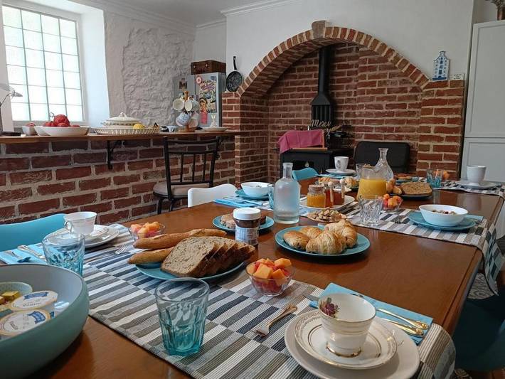 Location de vacances pour 2 personnes, avec sauna ainsi que jardin et piscine à Saint-Vincent-Rive-d'Olt - 2