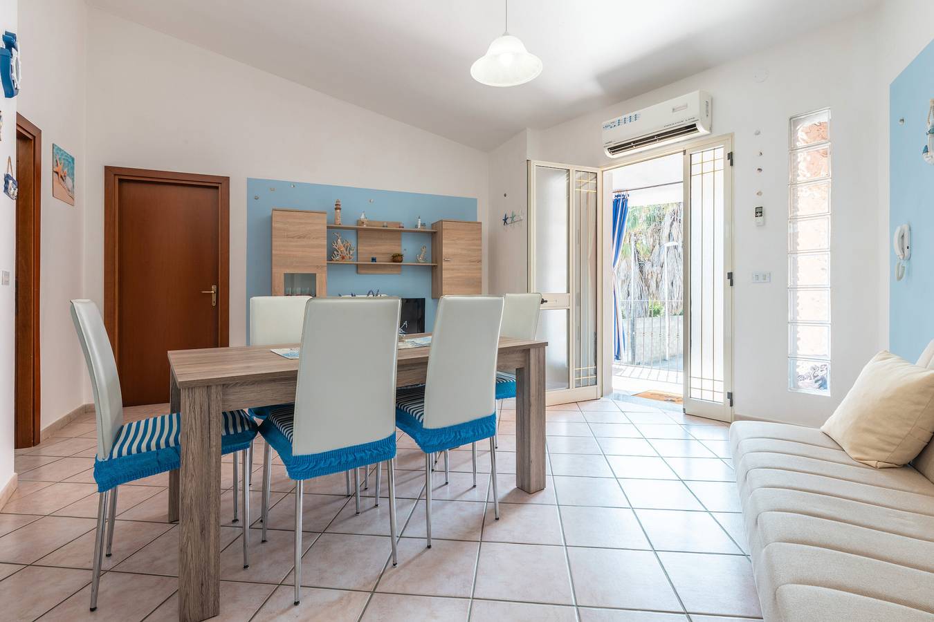 Ferienhaus 'Casa Vacanze 4 Venti' mit privater Terrasse und Klimaanlage in Muravera, Cagliari Provinz