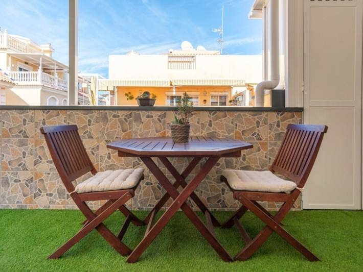 Apartamento entero, Apartamento con terraza cerca de la playa, incluye aparcamiento in La Cala del Moral, Rincón de la Victoria