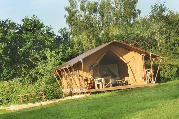 Tente pour 6 personnes, avec jardin et vue dans Nièvre - 2
