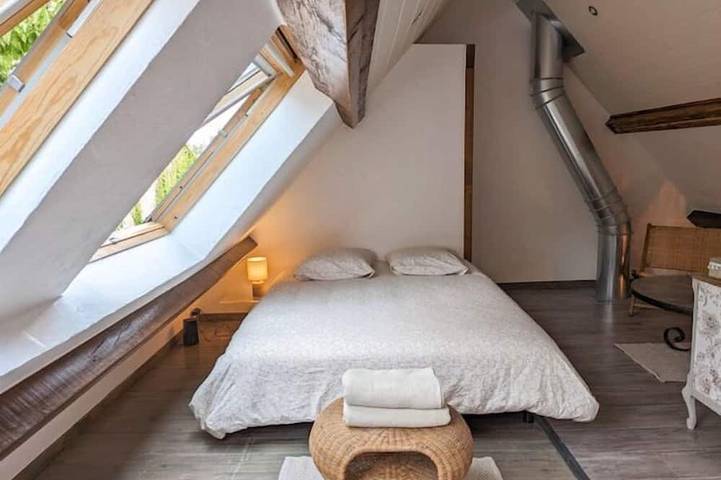 Location de vacances pour 4 personnes, avec jardin ainsi que terrasse et piscine à Josnes - 2