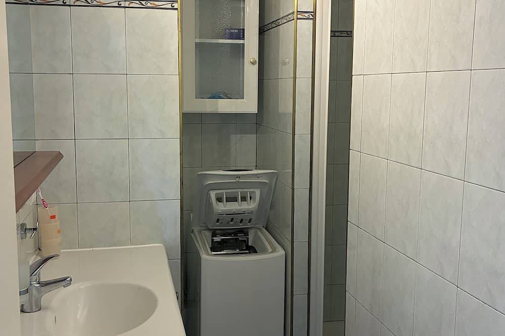 Entire apartment, T2 apartment Come and recharge your batteries in a quiet, leafy setting in Embrun, Écrins National Park