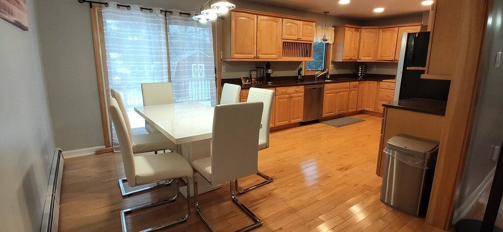 Stunning 3bedroom modern home closed to everything in Essex Junction, Lake Champlain