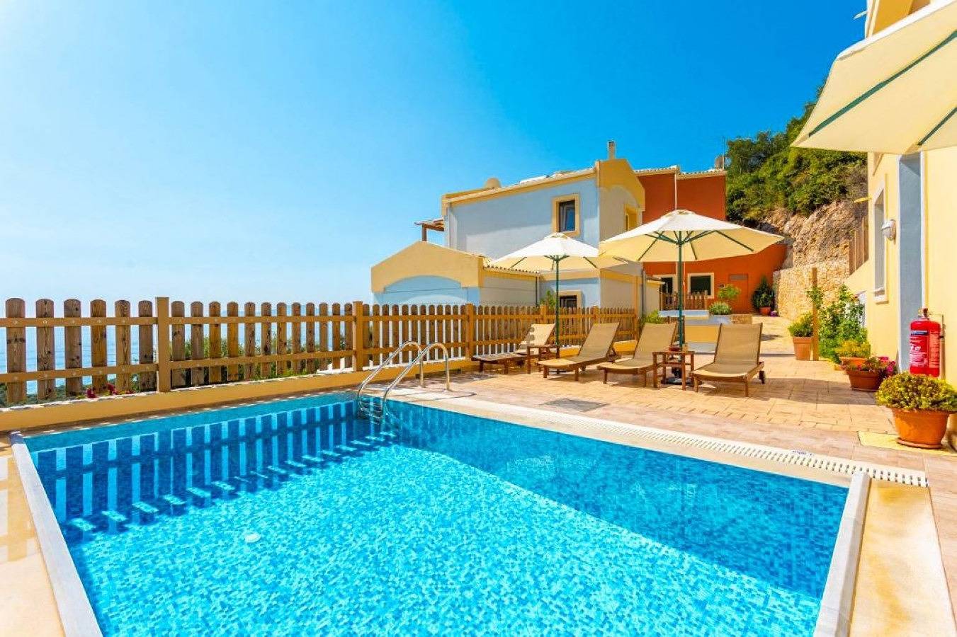 Villa pour 8 Personnes dans Mparmpati, Corfou