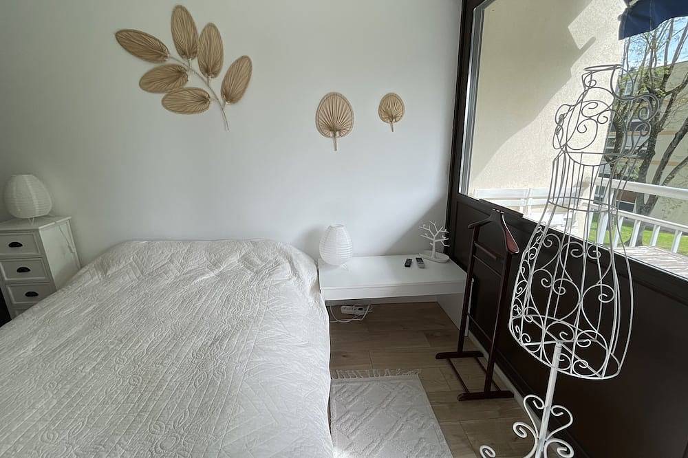 Apartamento entero, A 6 Kilomètres du Château de Versailles et 13 Kilomètres du Golf National ! in Vélizy-Villacoublay, Yvelines